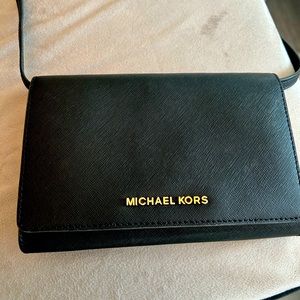 Michael Kors cross body purse